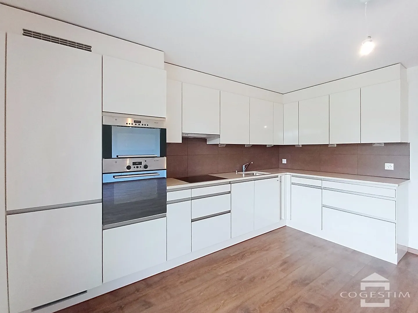 2.5 Room Apartment - Photo 5 of 13