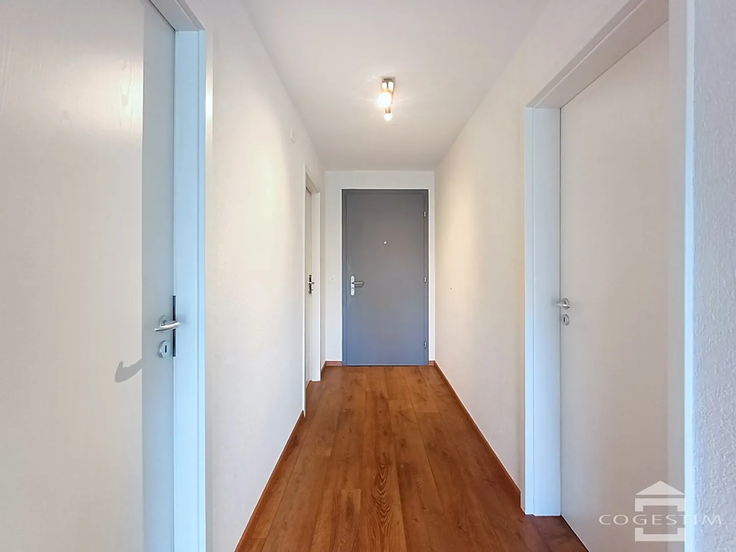 2.5 Room Apartment - Photo 6 of 13