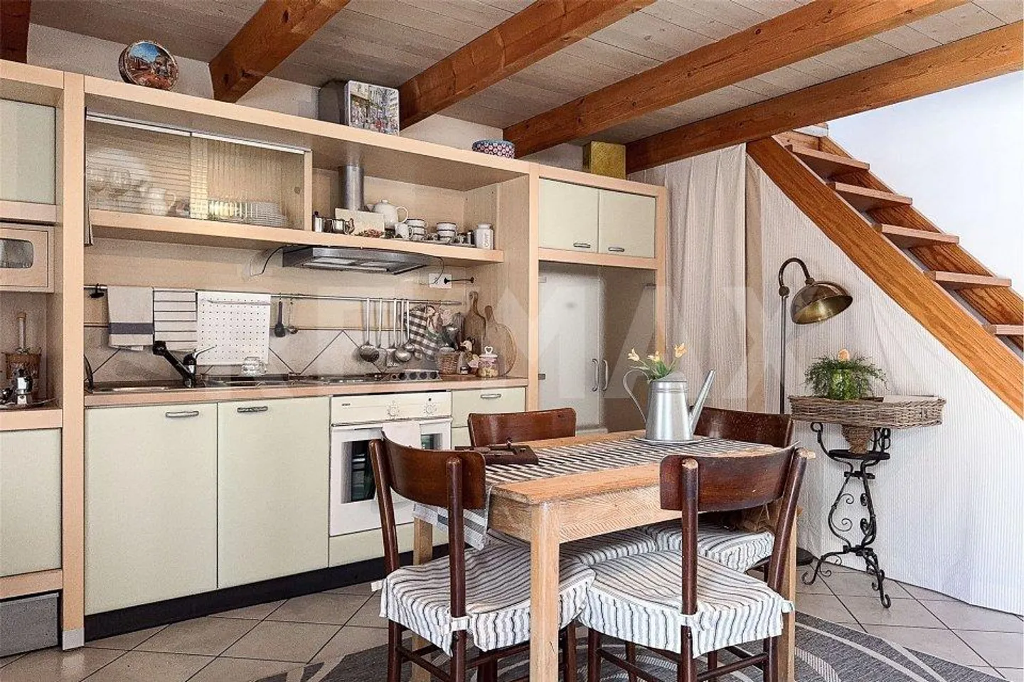 2-room house in the nucleus - Photo 4 of 10