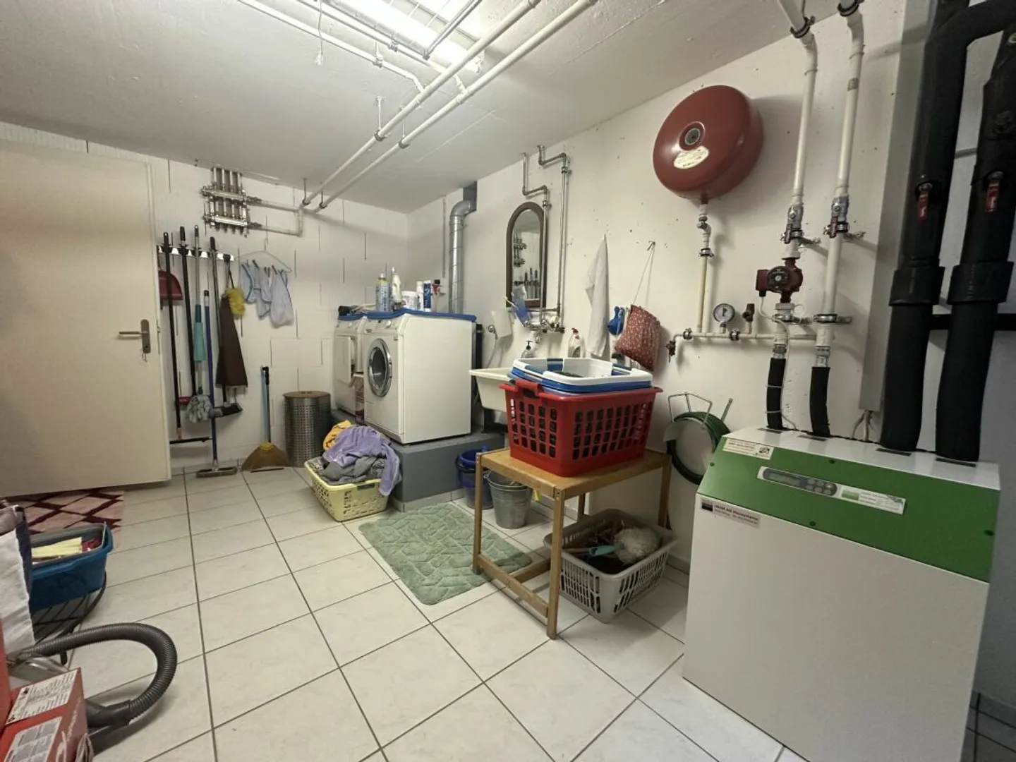 Charming Family Villa with Garage - Photo 21 of 29