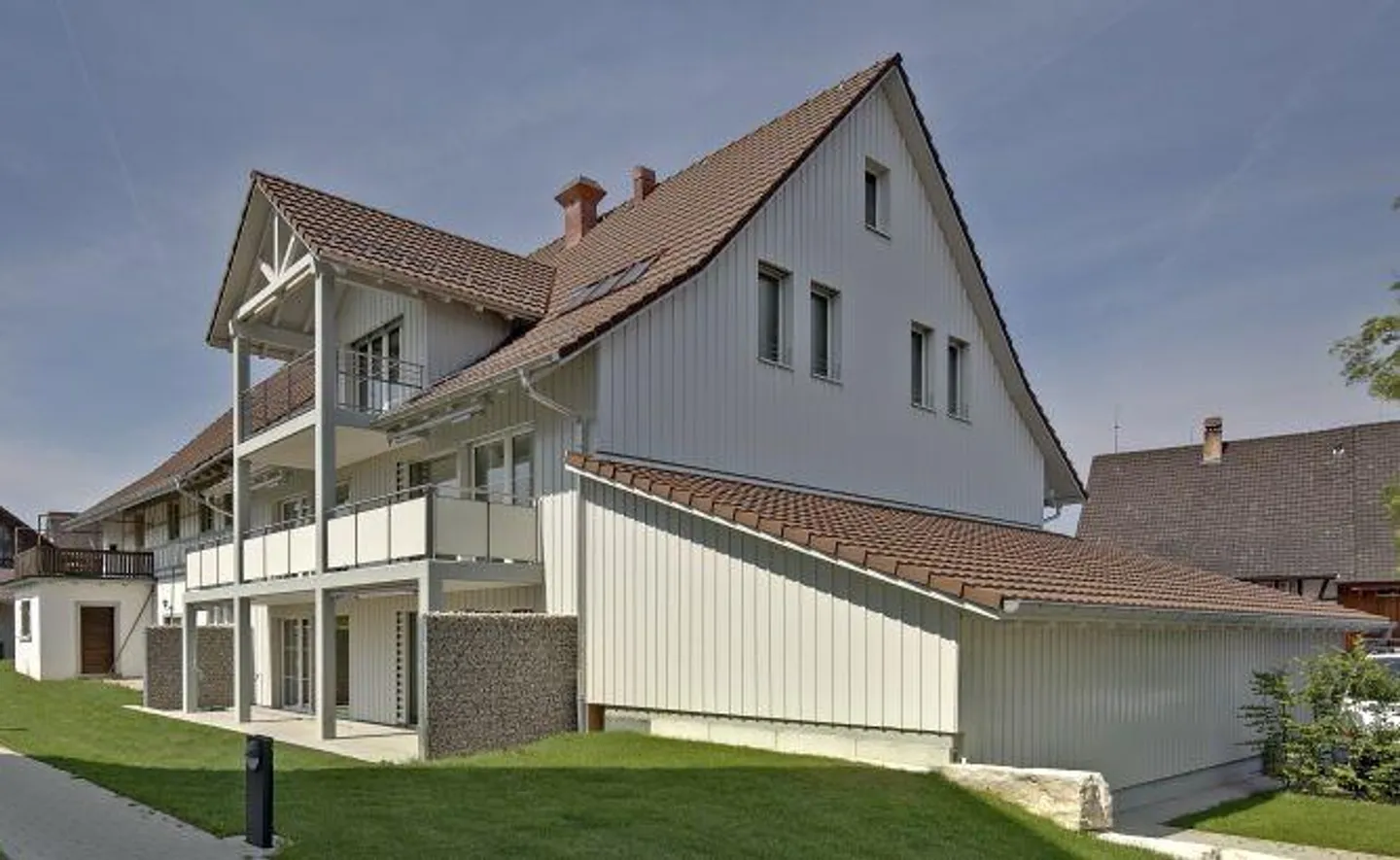 Your new home - stylish, central, with sunny balcony - Photo 1 of 8