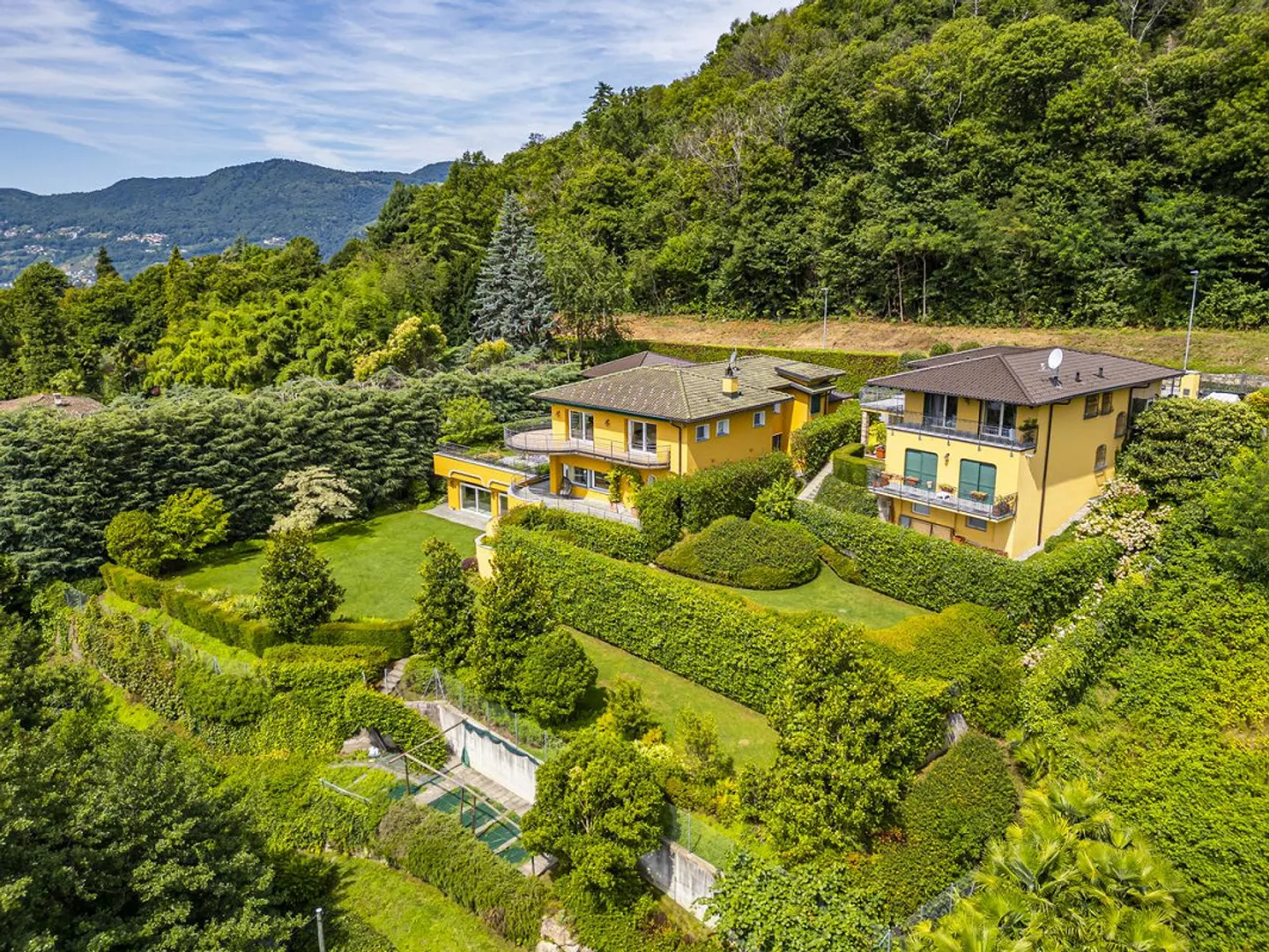 Elegante Villa mit Seeblick - Foto 3 von 25