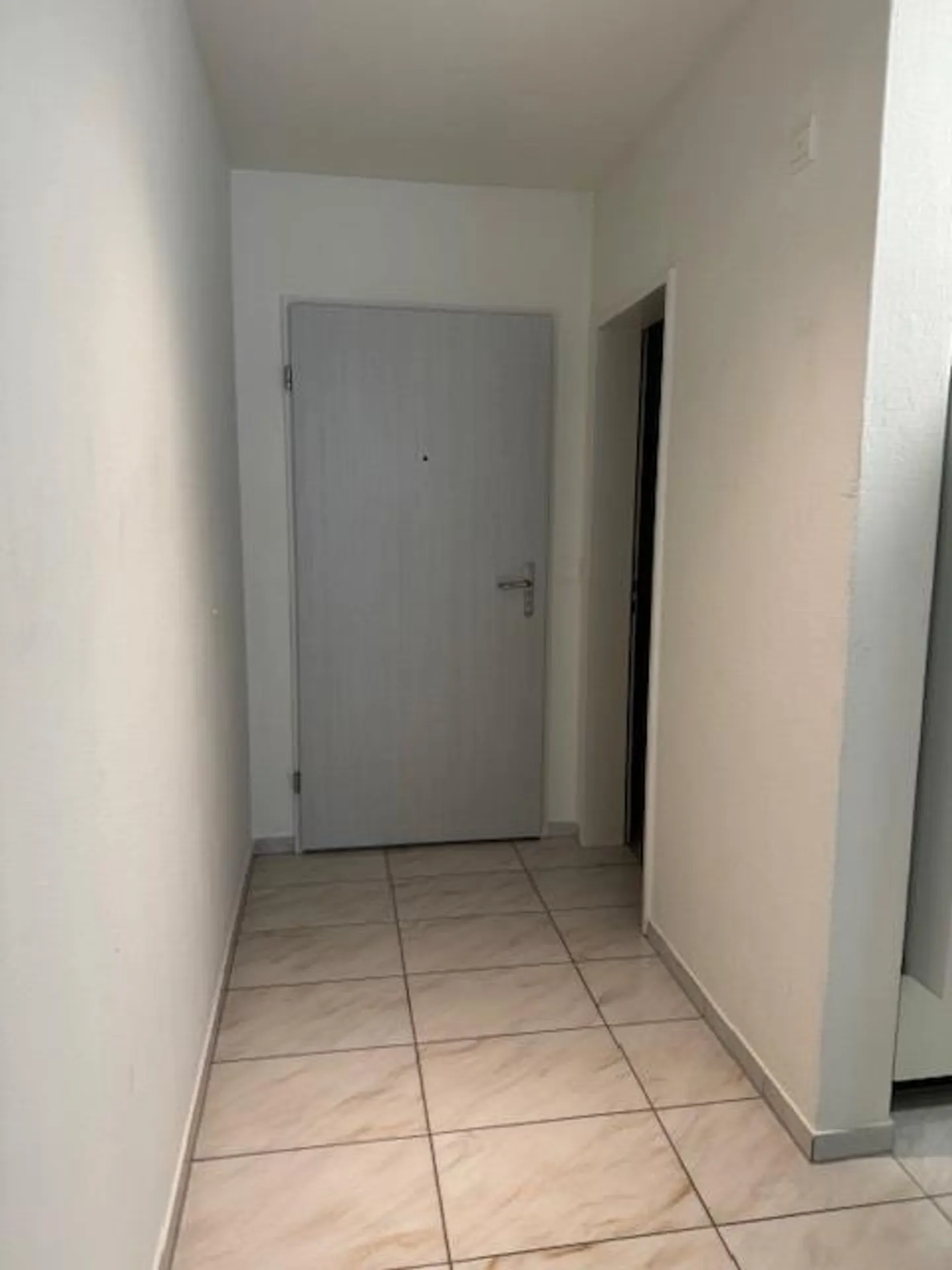 Appartement 4 1/2 pièces 1er étage 1.6 - Photo 7 sur 13