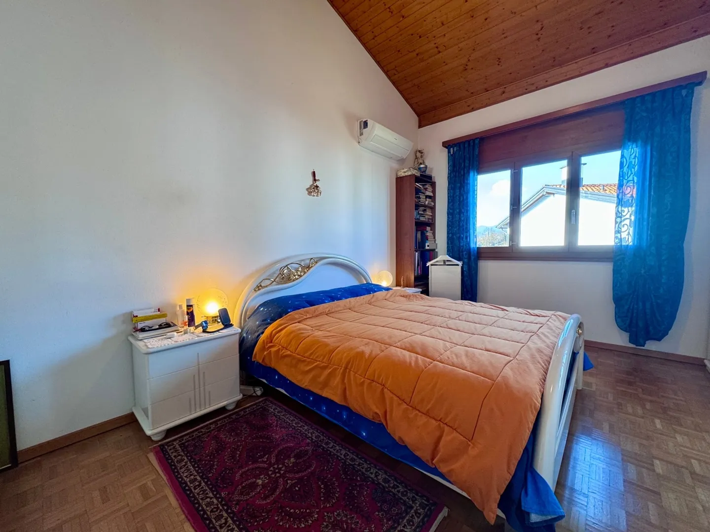 Charming single-family home with 5.5 rooms and sunny garden in Morbio Inferiore - Photo 3 of 11
