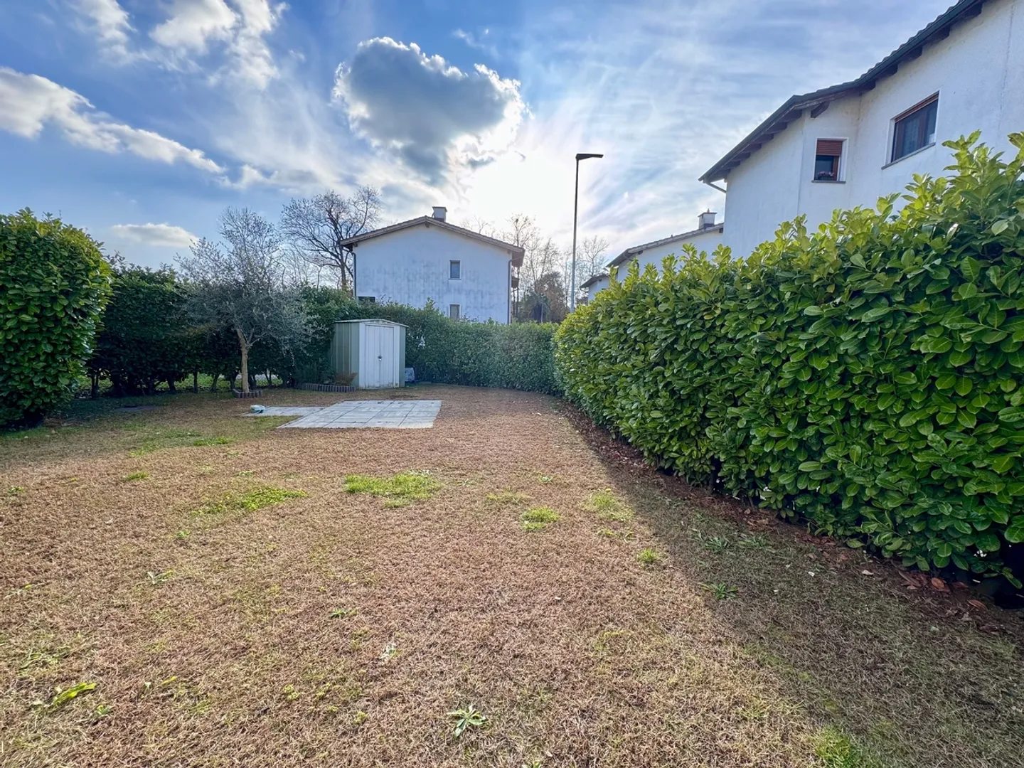 Charming single-family home with 5.5 rooms and sunny garden in Morbio Inferiore - Photo 11 of 11