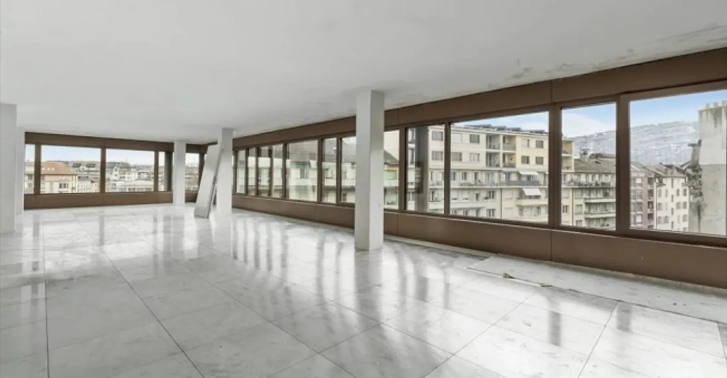 «Bureau» - Photo 1 sur 13