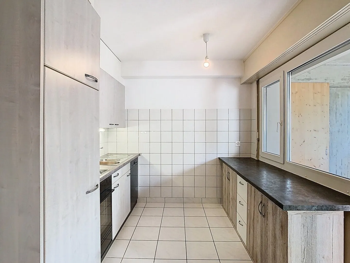 Apartment for rent - Photo 2 of 12