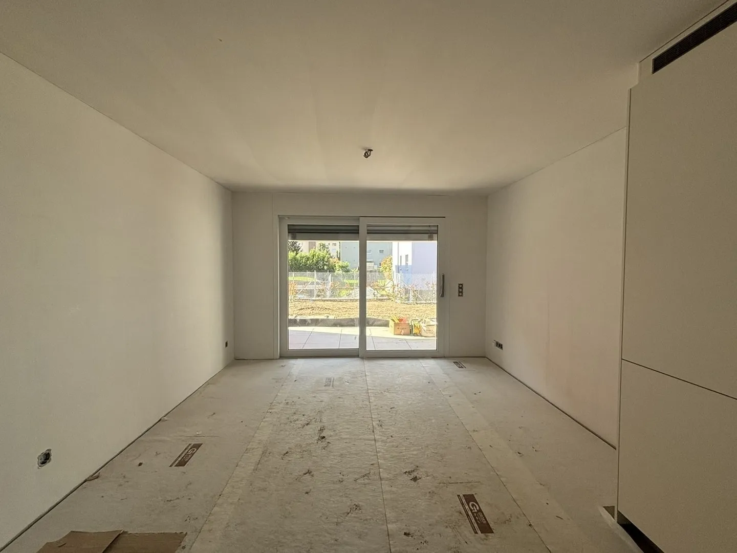 Moderne appartamenti di 2,5 stanze con grande giardino in posizione privilegiata a Cadenazzo - Foto 3 di 9