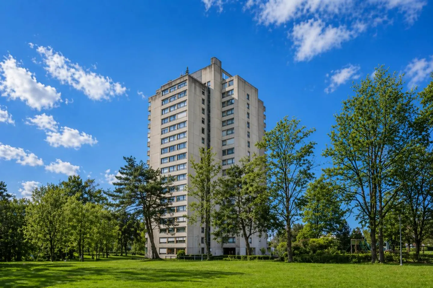 Attractive 4.5-room apartment in a perfect location in Hinterkappelen - Photo 1 of 19