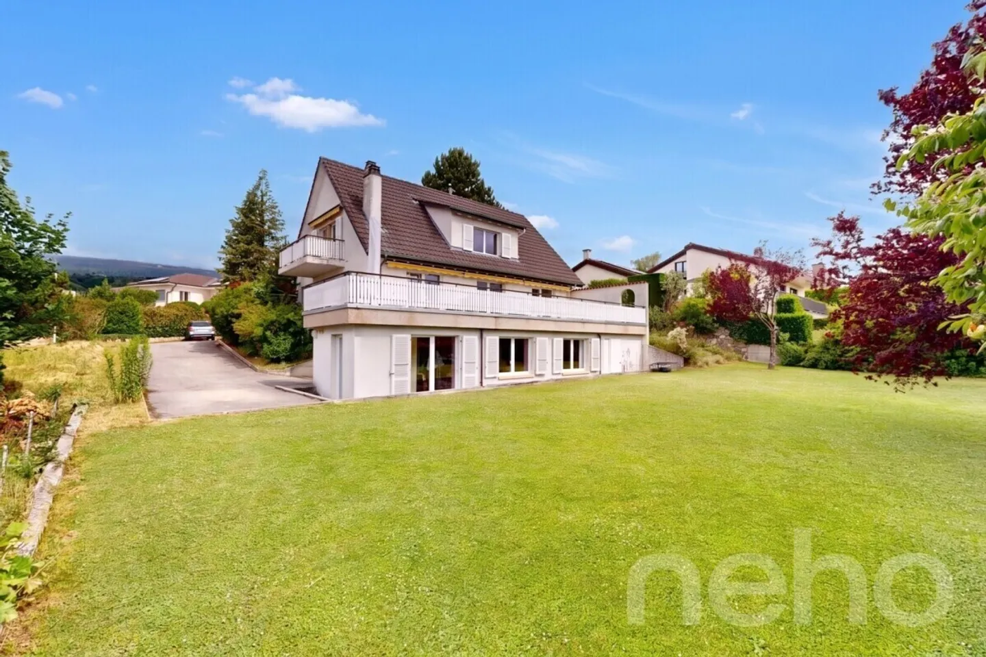 Einfamilienhaus mit großem Garten und Büro in Colombier - Foto 2 von 12