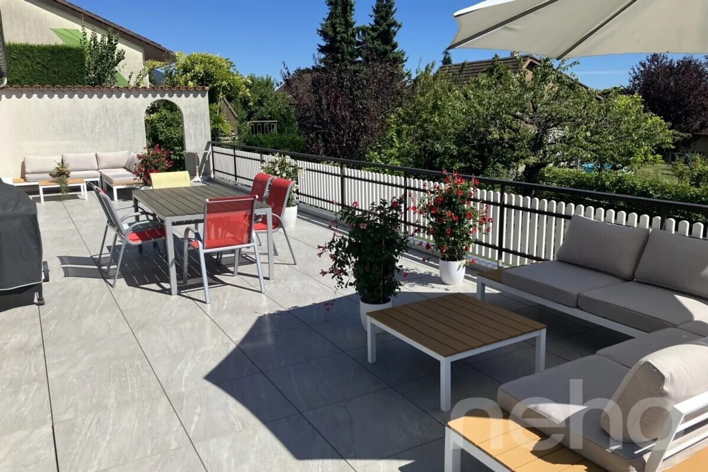 Einfamilienhaus mit großem Garten und Büro in Colombier - Foto 3 von 12