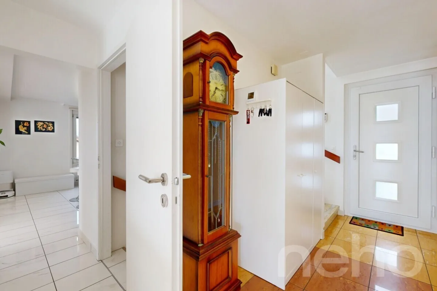 Einfamilienhaus mit großem Garten und Büro in Colombier - Foto 4 von 12