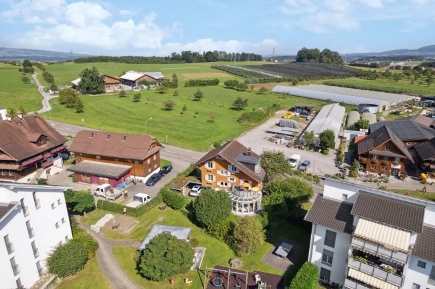 DOVE IL FASCINO RUSTICO INCONTRA UN GRANDE POTENZIALE - Foto 3 di 8