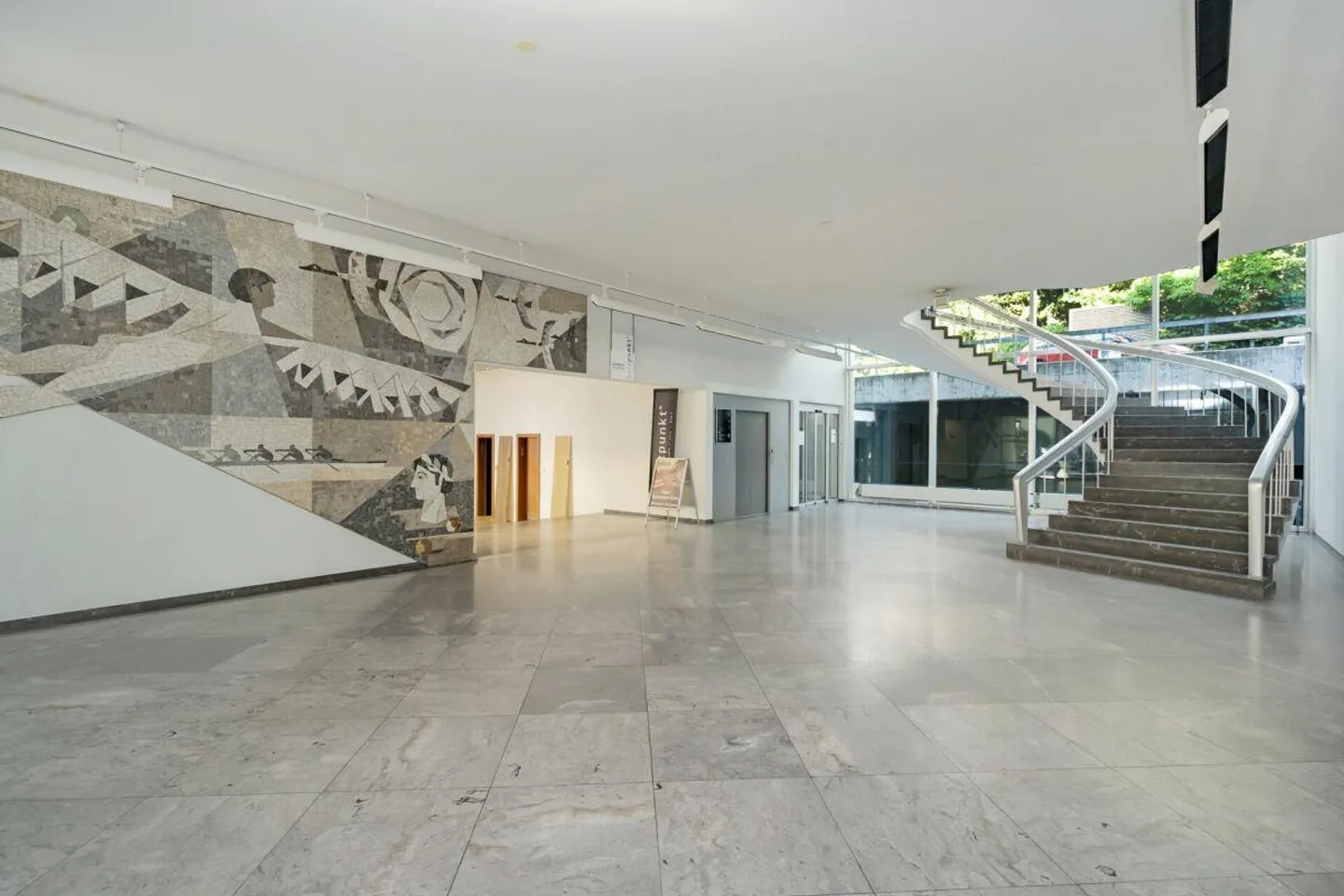 La tua nuova sede d'ufficio - Spazio e area per ogni visione. - Foto 2 di 2