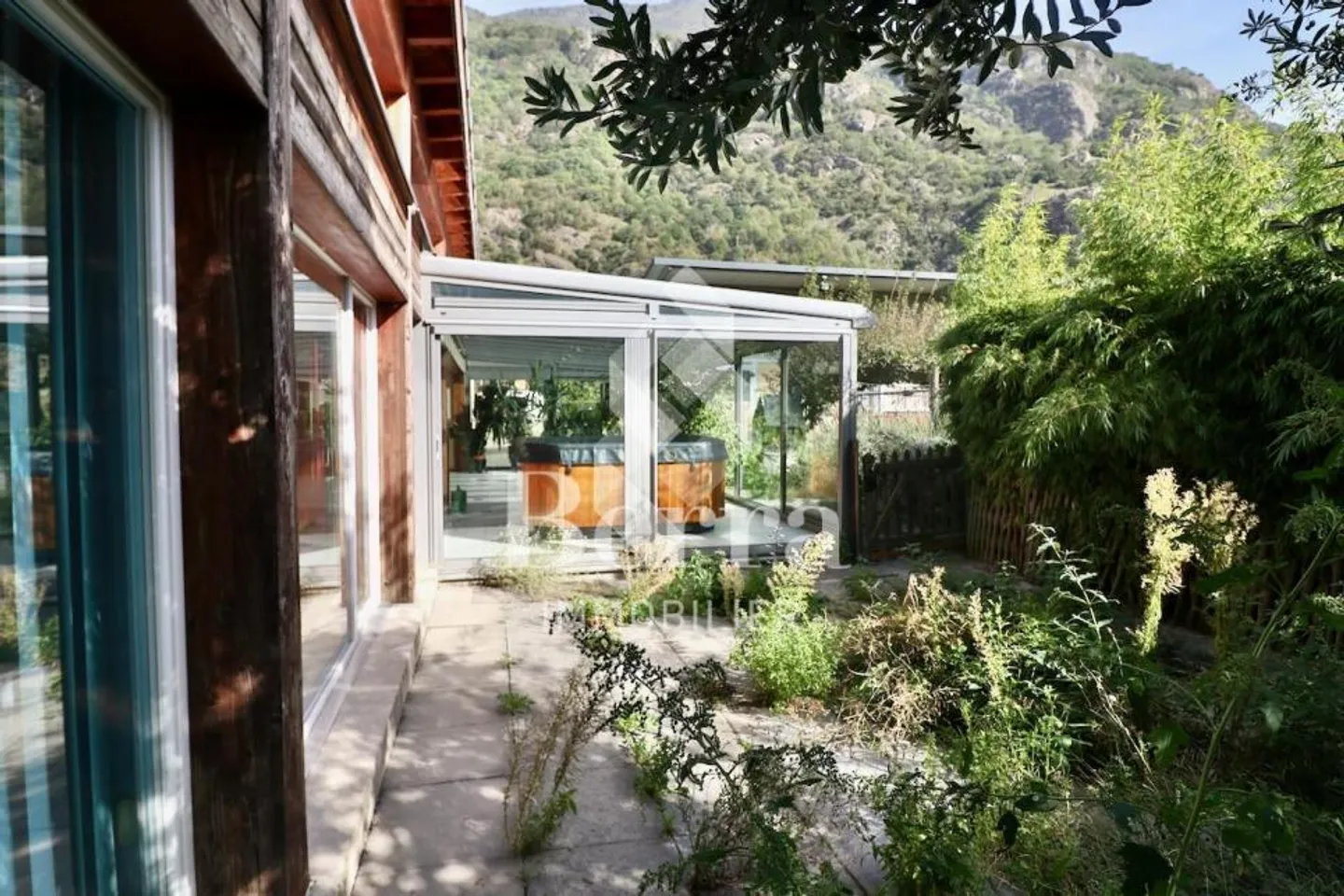 Propriété équestre avec villa individuelle dans la plaine du Rhône. - Photo 13 sur 13