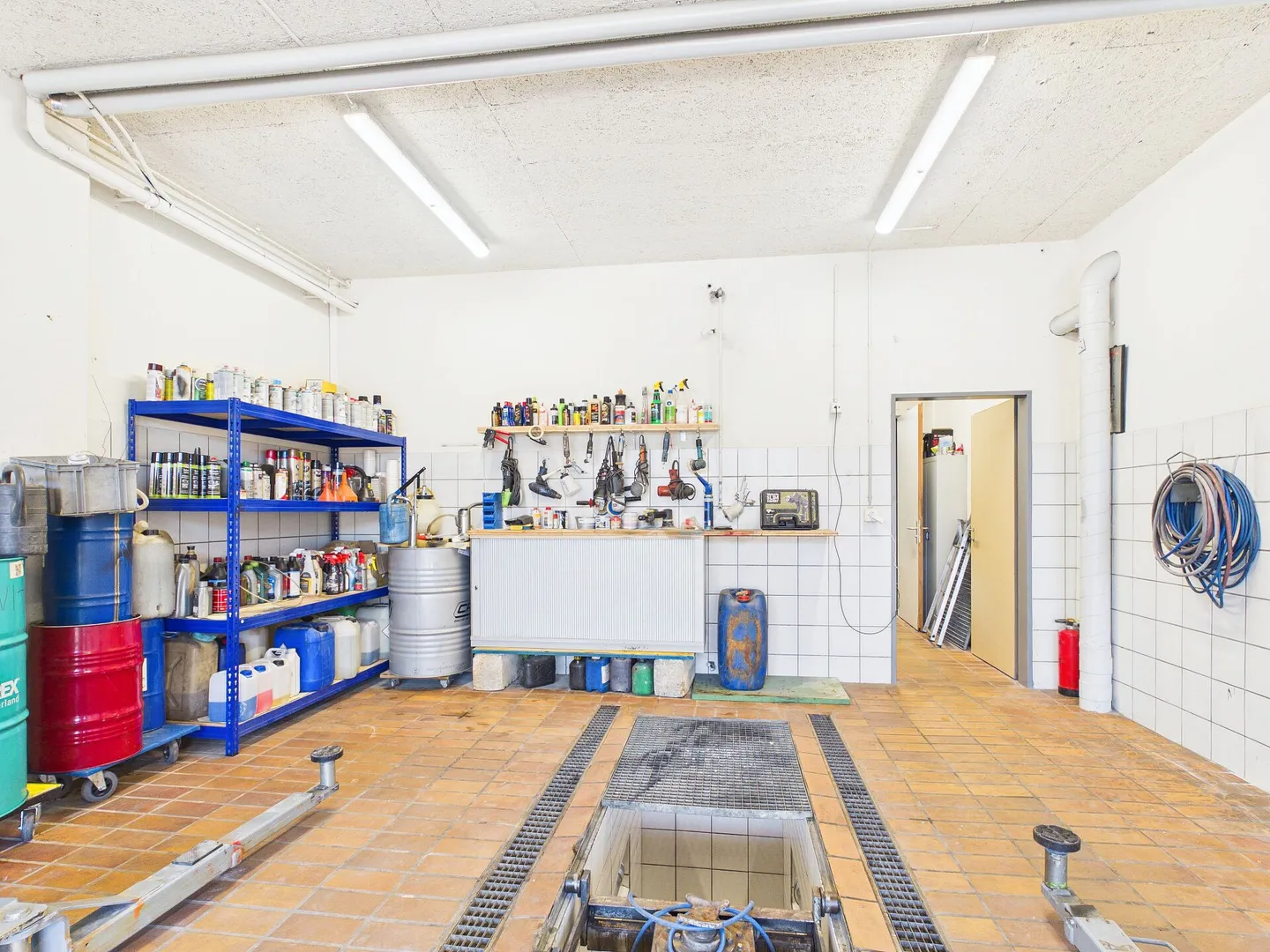 Votre garage de rêve à Fällanden vous attend ! - Photo 3 sur 16