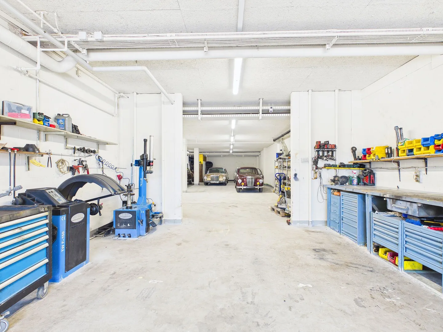 Votre garage de rêve à Fällanden vous attend ! - Photo 8 sur 16