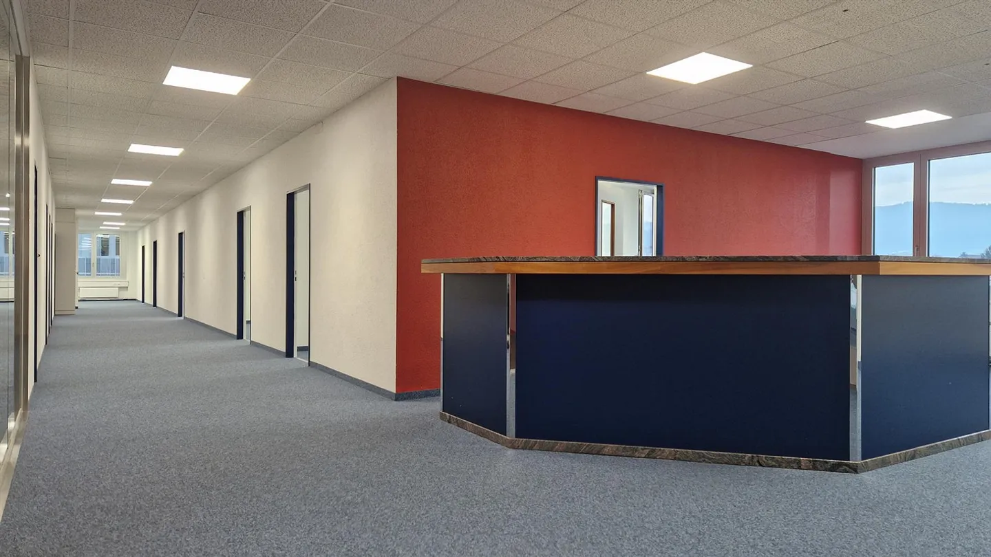 Spazi per uffici moderni in una posizione ideale - vicino alla stazione ferroviaria di Altstetten - Foto 1 di 6