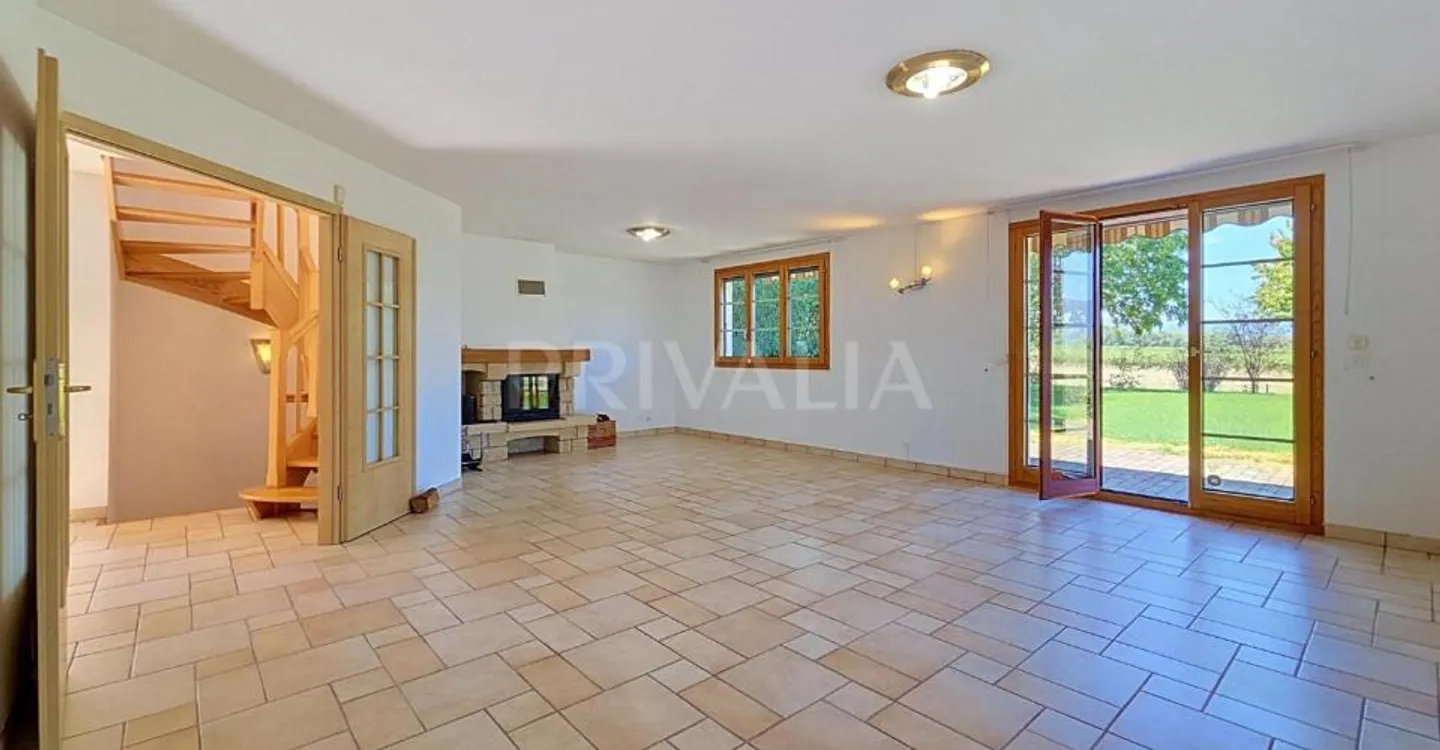 Incantevole villa semi-indipendente con vista eccezionale sulla campagna - Foto 2 di 8