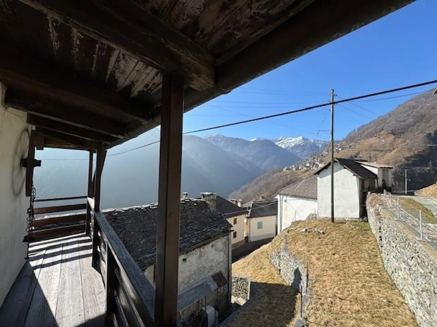 COMOLOGNO - VAL ONSERNONE - TYPICAL HOUSE with flat garden - Photo 12 of 14