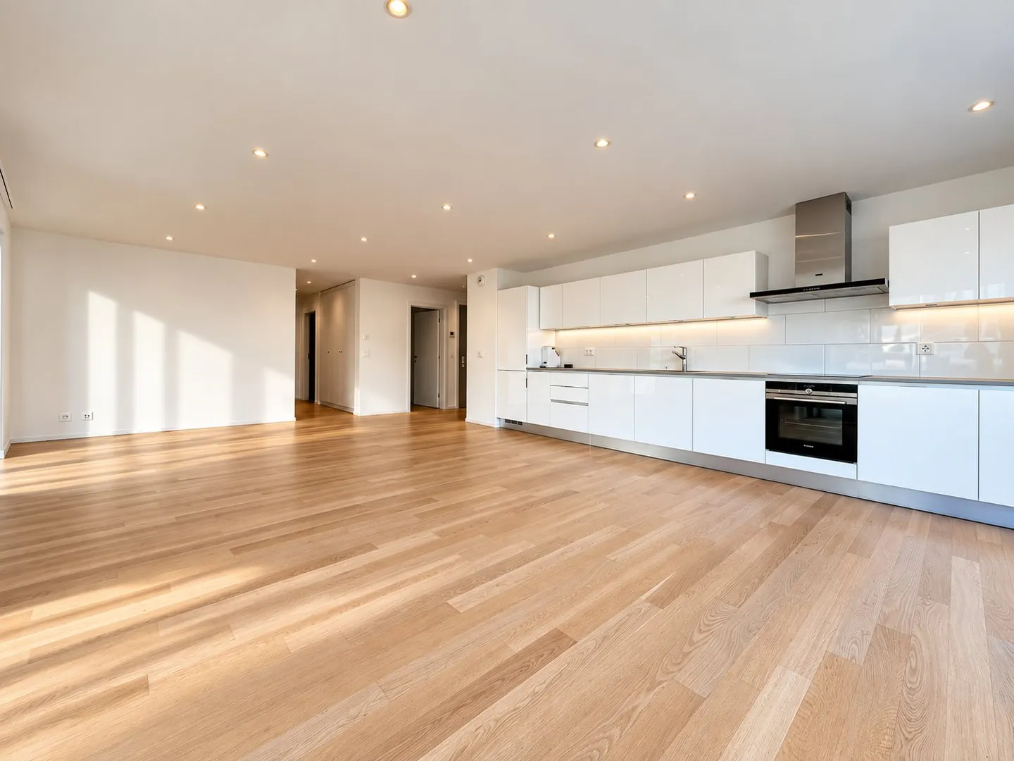 Modern Apartment in Prime Location - Photo 7 of 14