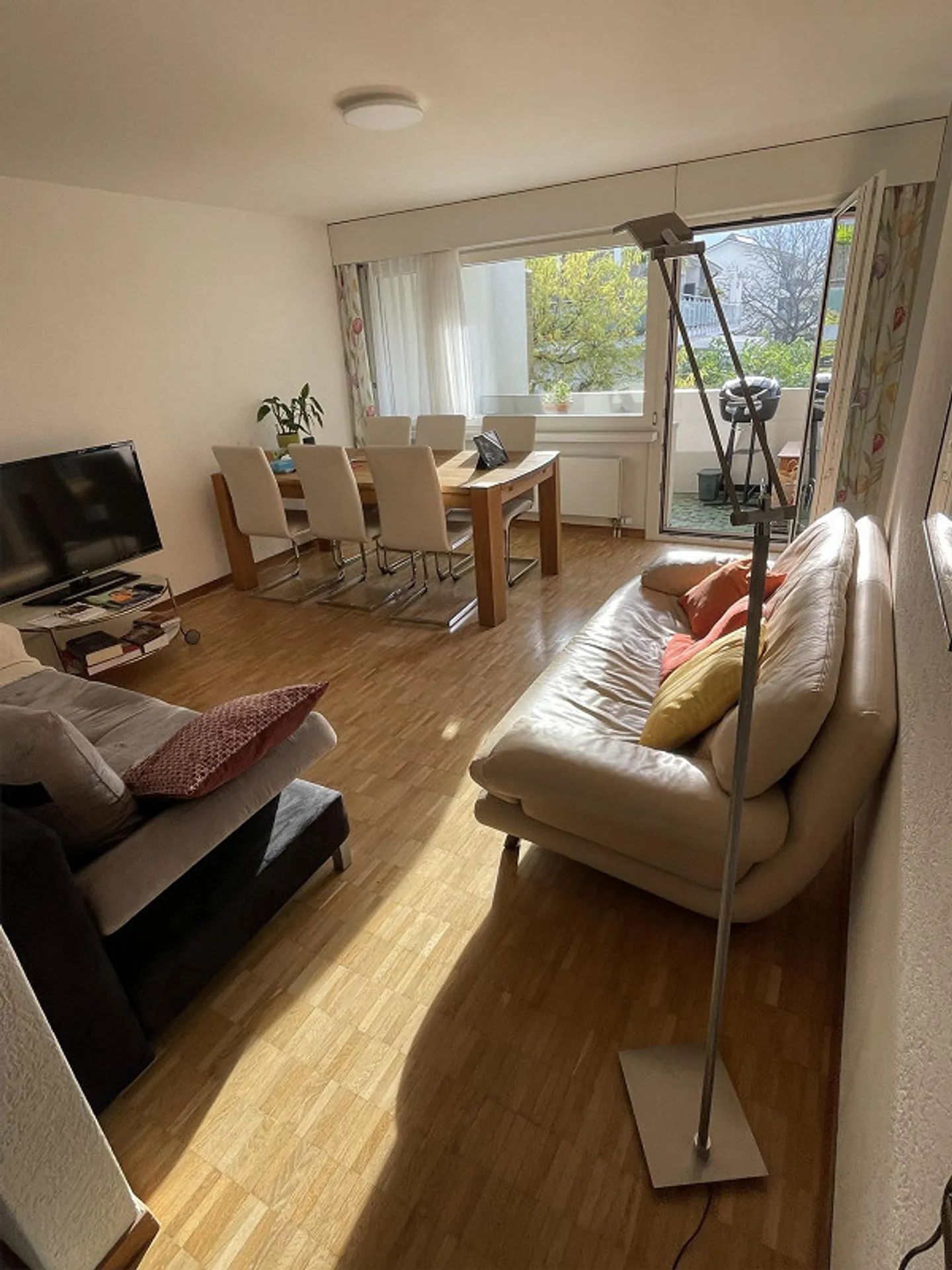 Appartamento arredato di 2,5 stanze in affitto per 6 mesi - Foto 1 di 10