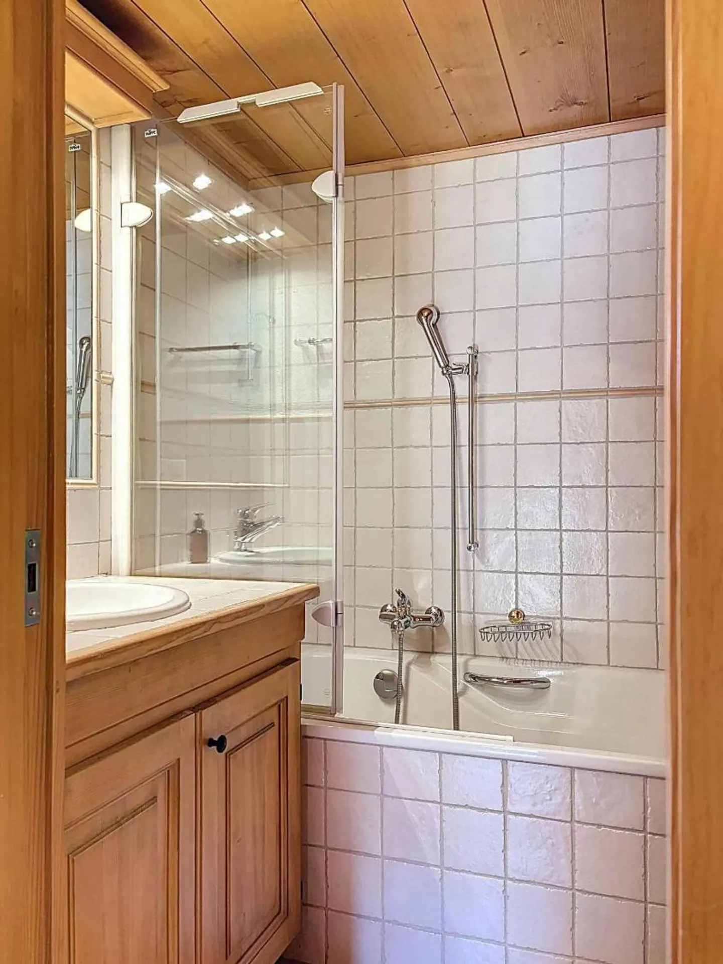 Helle und geräumige 3-Zimmer-Wohnung im Herzen von Verbier - Foto 9 von 13