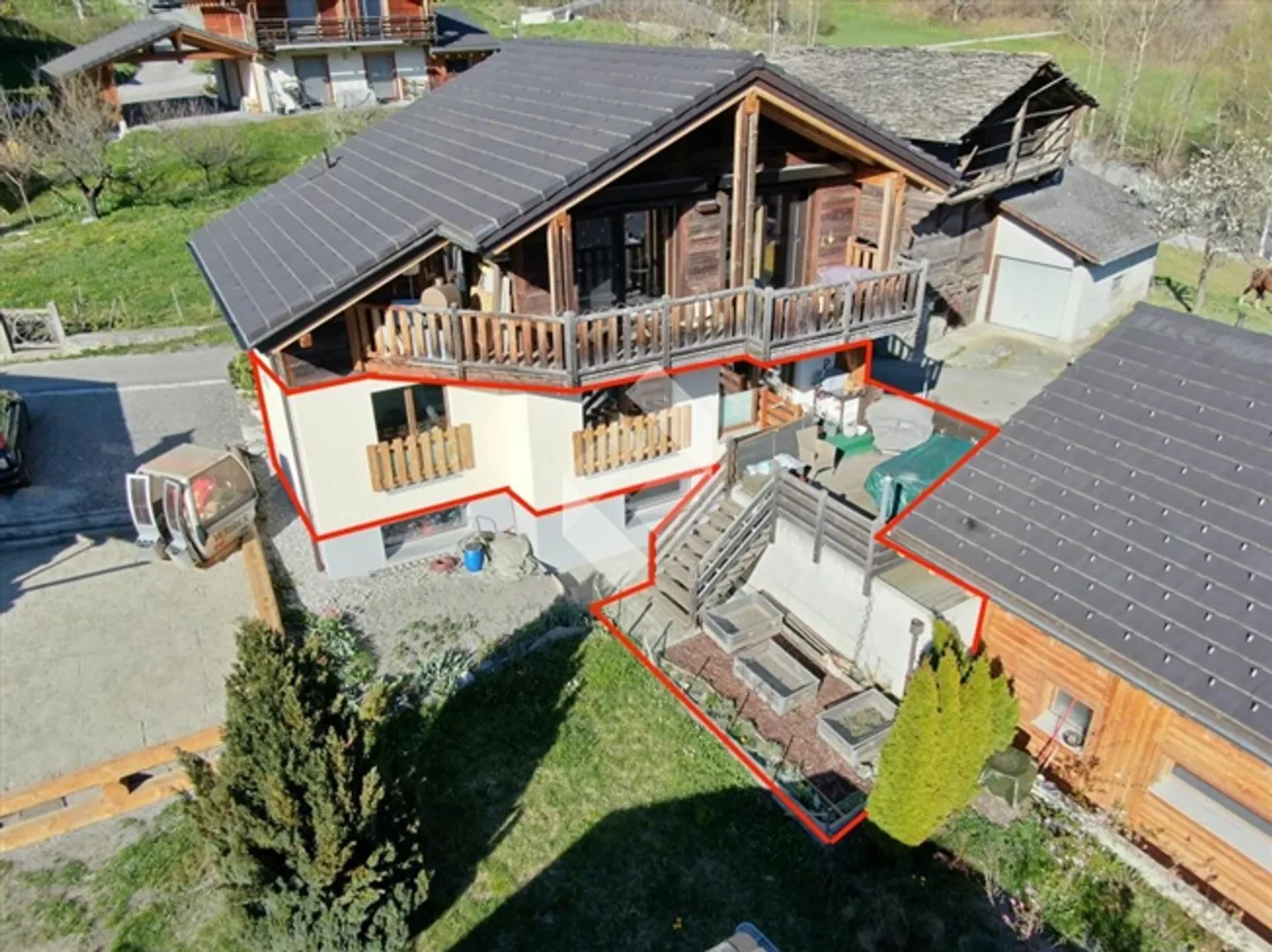 Bellissimo appartamento di 3,5 stanze ristrutturato nel 2023 esposto a sud - Foto 3 di 13