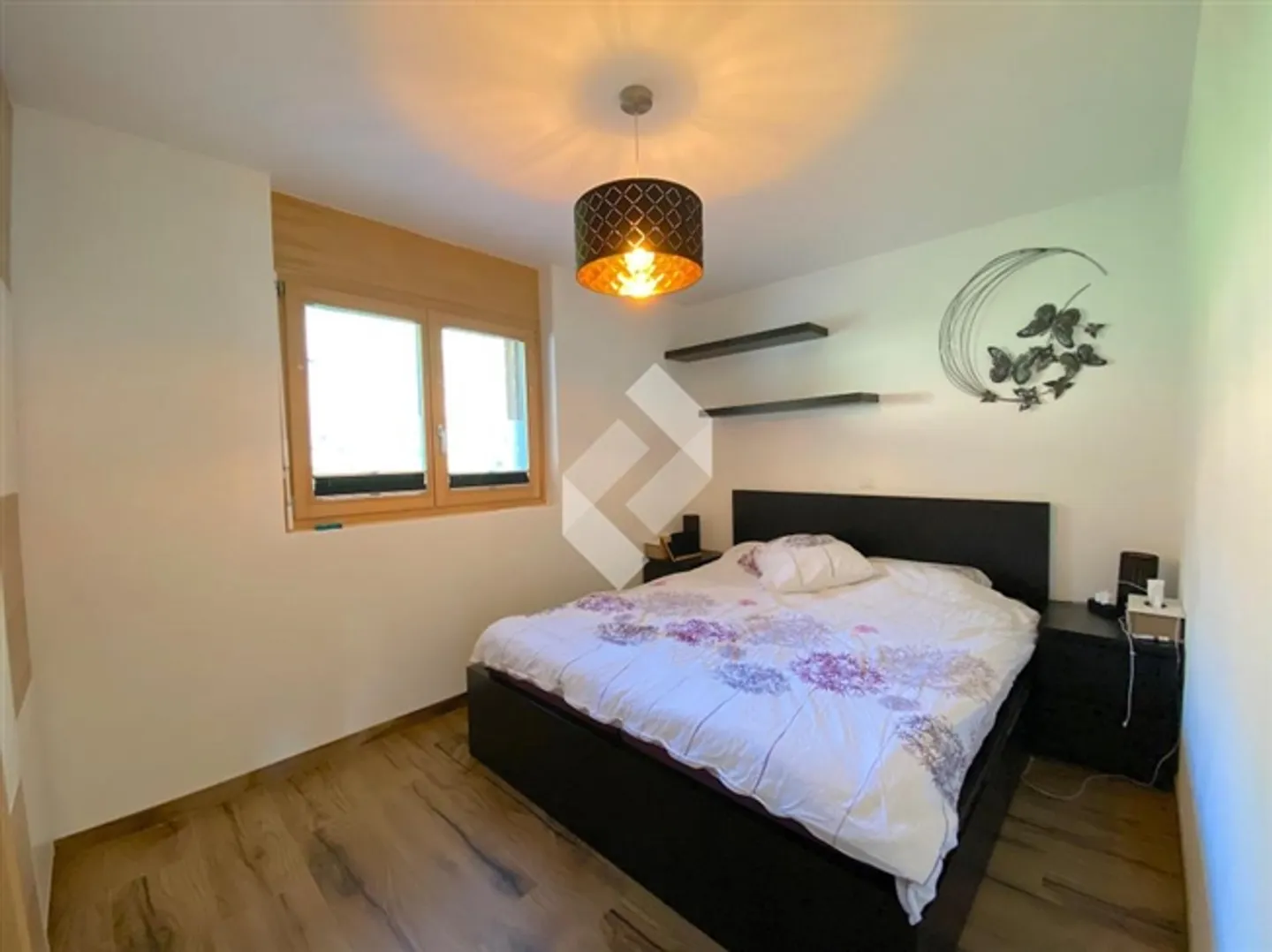 Bellissimo appartamento di 3,5 stanze ristrutturato nel 2023 esposto a sud - Foto 9 di 13