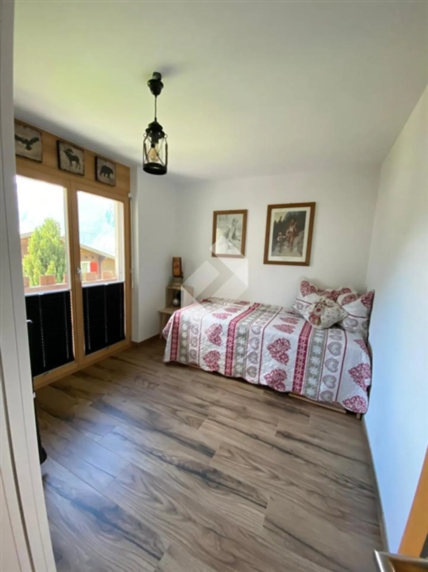 Bellissimo appartamento di 3,5 stanze ristrutturato nel 2023 esposto a sud - Foto 11 di 13