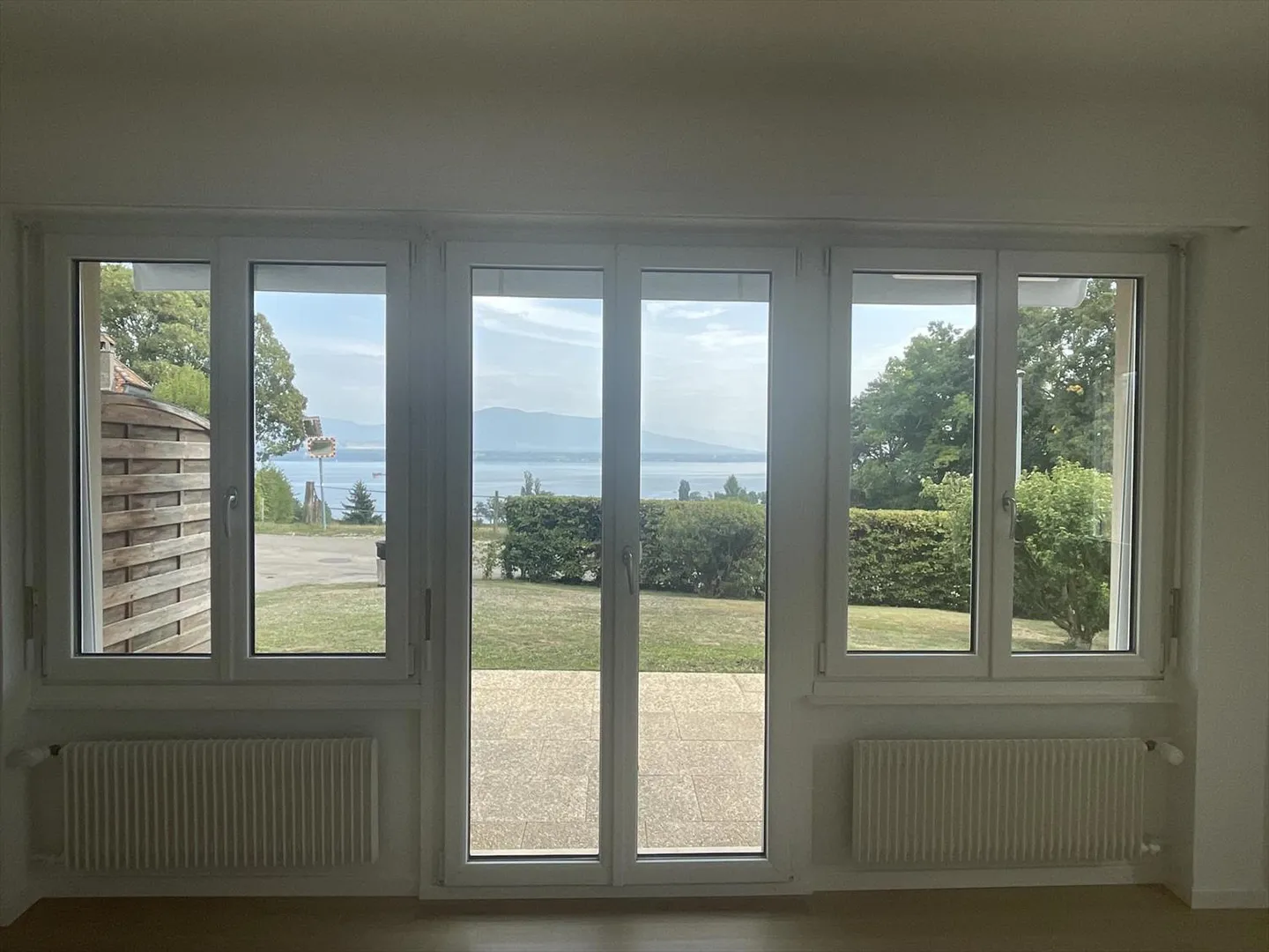 Incantevoli 3,5 stanze con laboratorio, grande giardino e vista sul lago - Foto 4 di 13