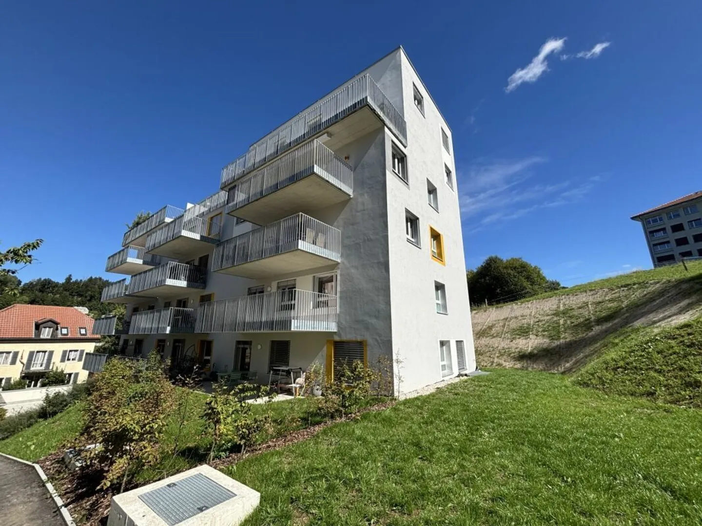 Magnifico appartamento nuovo di 3,5 locali - Foto 2 di 10