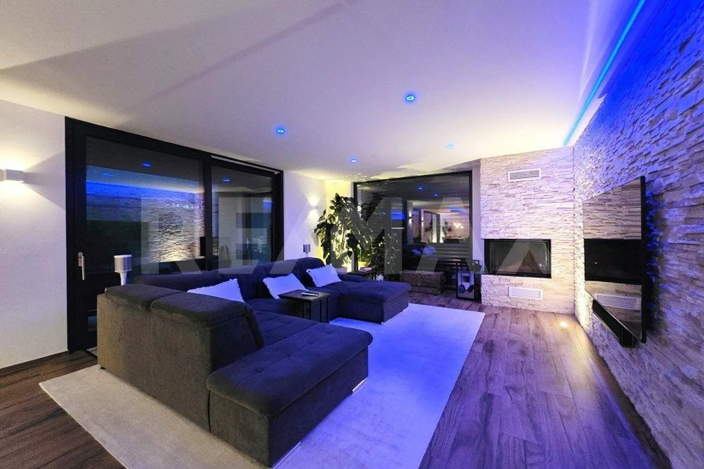 Casa unifamiliare moderna con vista panoramica sulla valle del Rodano a Susten/VS - Foto 6 di 13