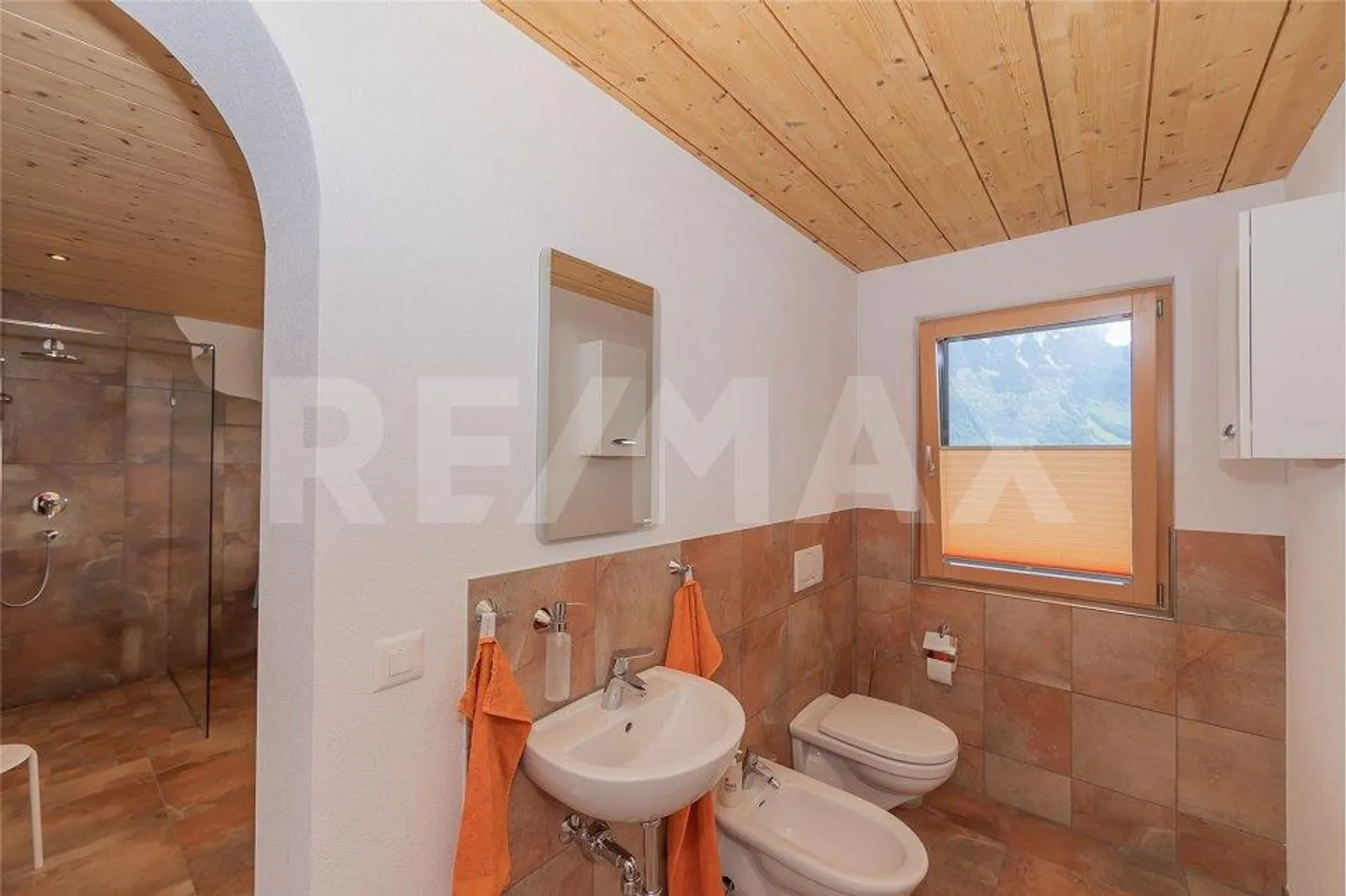 Maison résidentielle de rêve avec appartement séparé ou espace de bureau, dans le meilleur... - Photo 13 sur 13