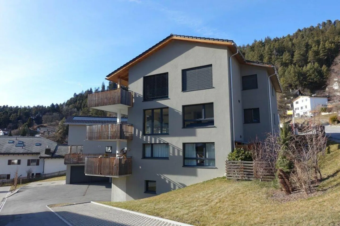 A modern, beautiful 4½-room apartment on the 1st floor - Photo 1 of 5