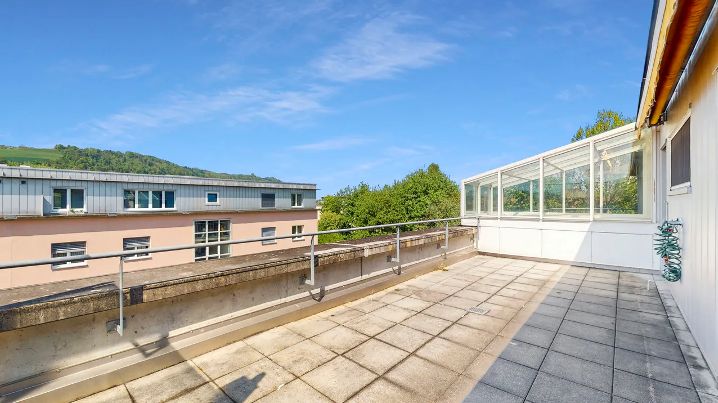 Appartamento attico 4½ locali con tranquillità e vista – Erlenau, Münsingen - Foto 3 di 20