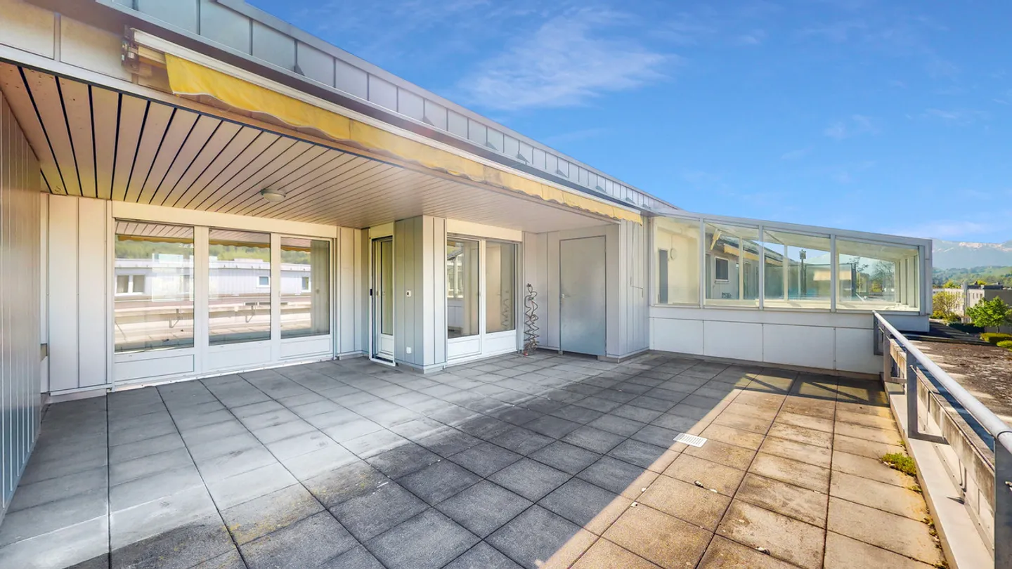 Appartamento attico 4½ locali con tranquillità e vista – Erlenau, Münsingen - Foto 1 di 20