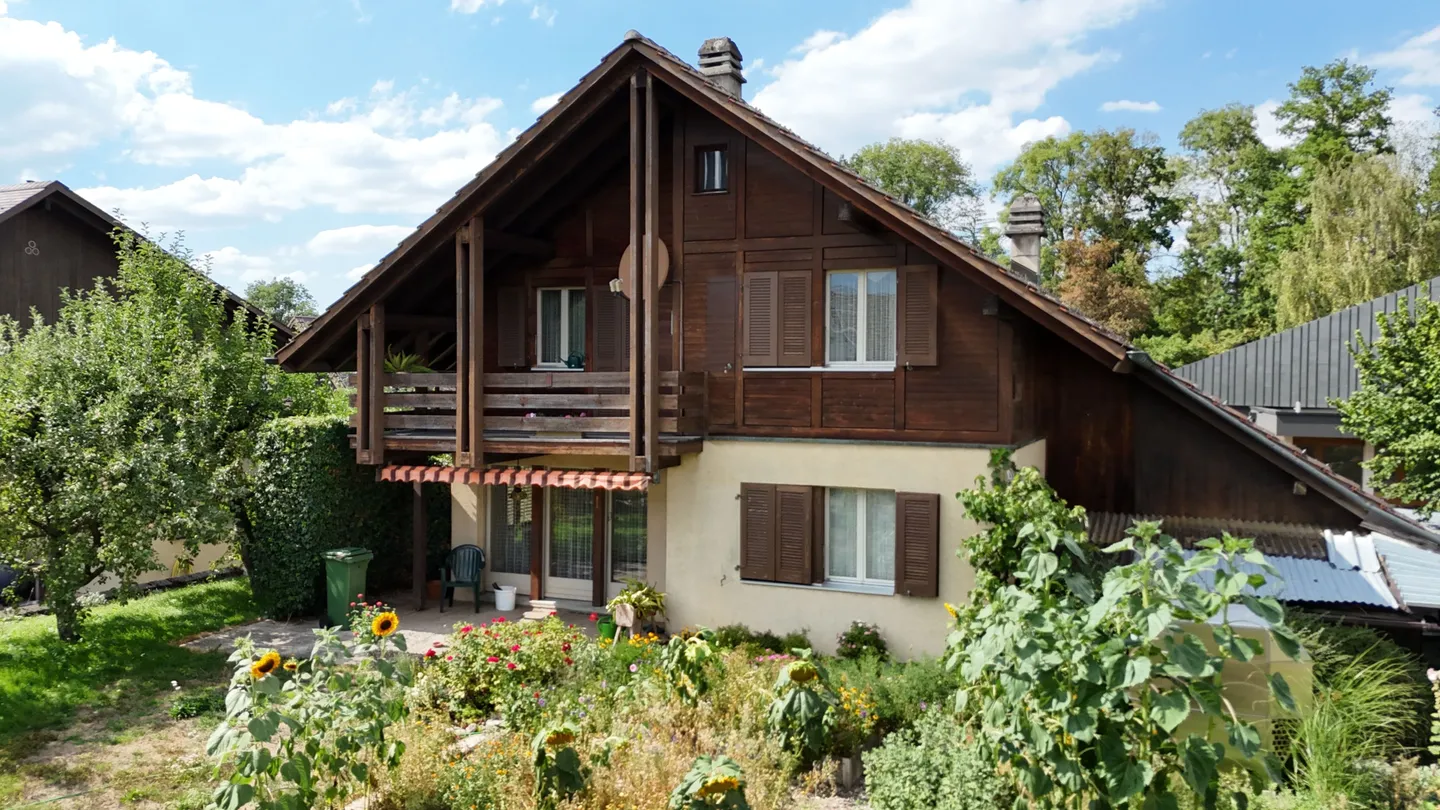 Maison familiale spacieuse à Steffisburg - Photo 1 sur 13