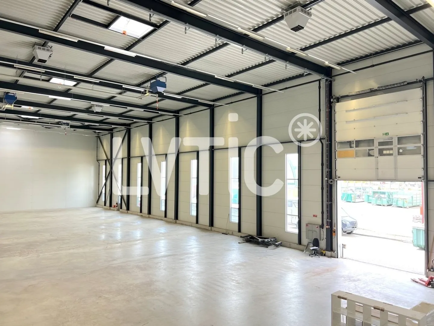 Magazzino, deposito, hall di 950 m2 in affitto vicino a Sion - Vétroz - Foto 4 di 9