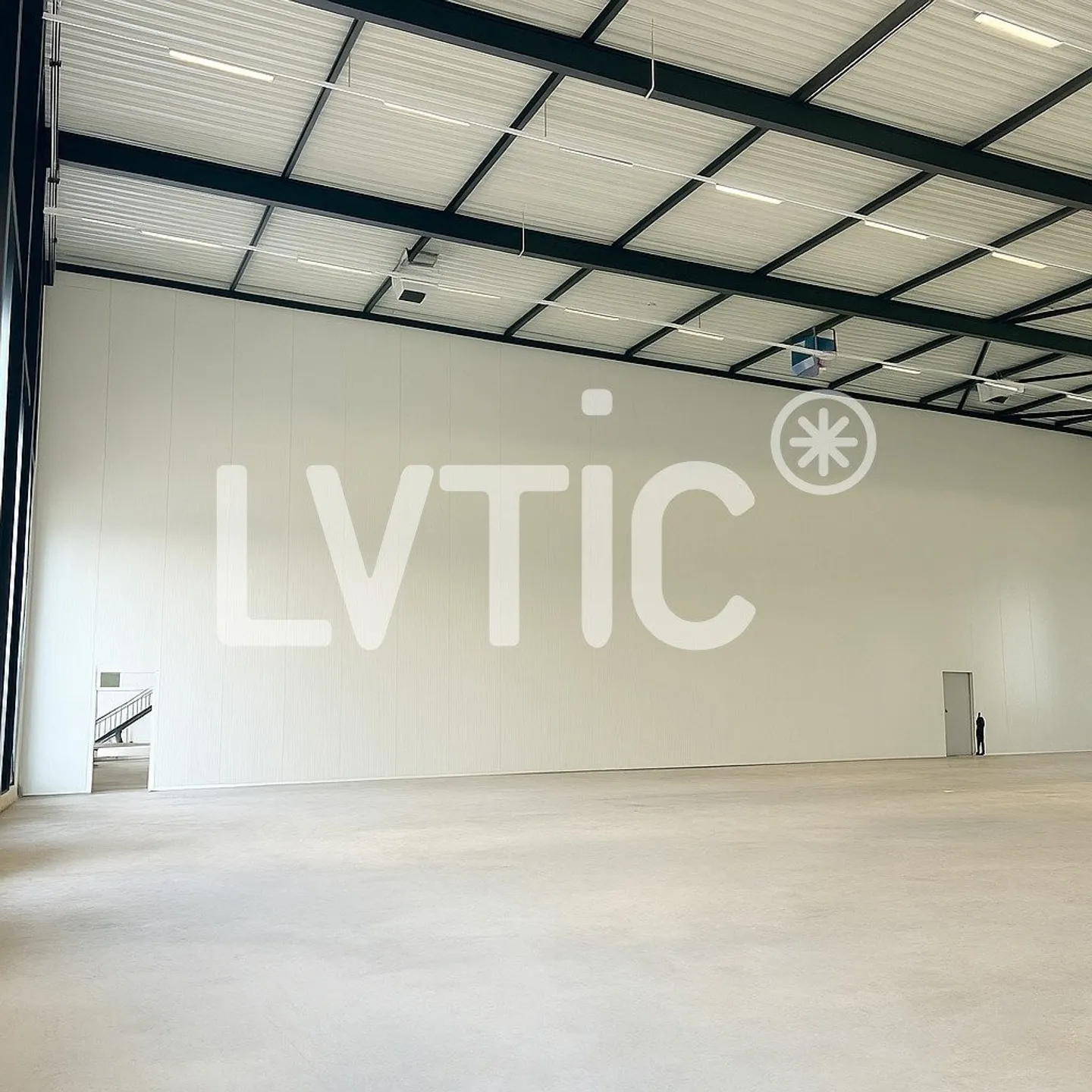 Magazzino, deposito, hall di 950 m2 in affitto vicino a Sion - Vétroz - Foto 6 di 9