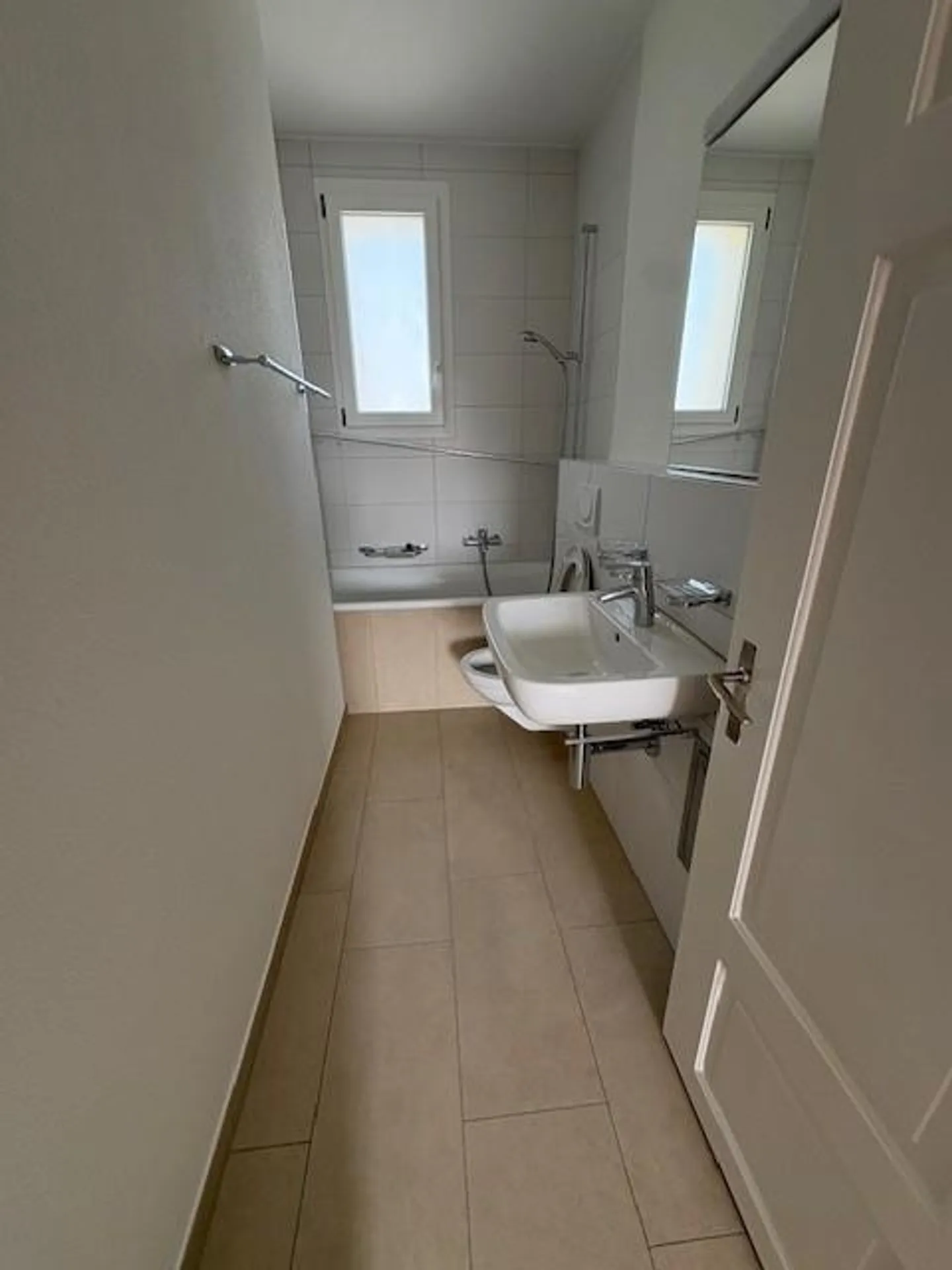 Modernes Apartment in Liebefeld - Foto 4 von 10