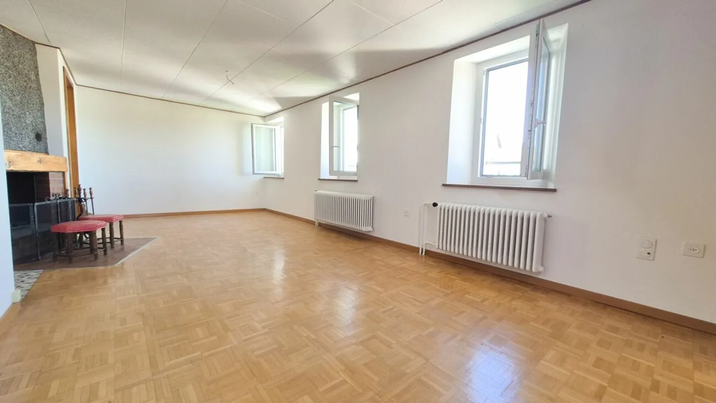 Appartement 2.5 pièces confortable - Photo 2 sur 5