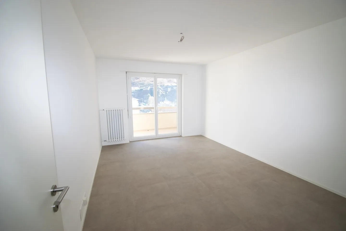 First rental after complete renovation / Central location - Photo 4 of 10