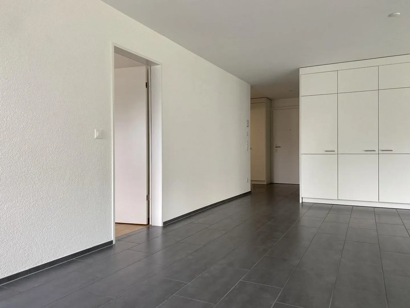 Sonnige Wohnung mit moderner Ausstattung - Foto 6 von 8