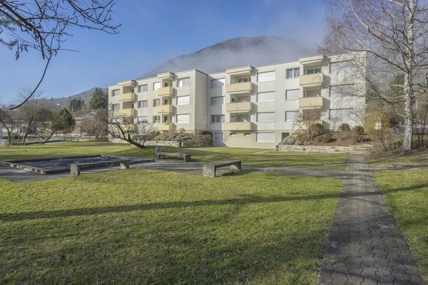 Well-maintained 4.5 room apartment with balcony and view - Photo 7 of 7