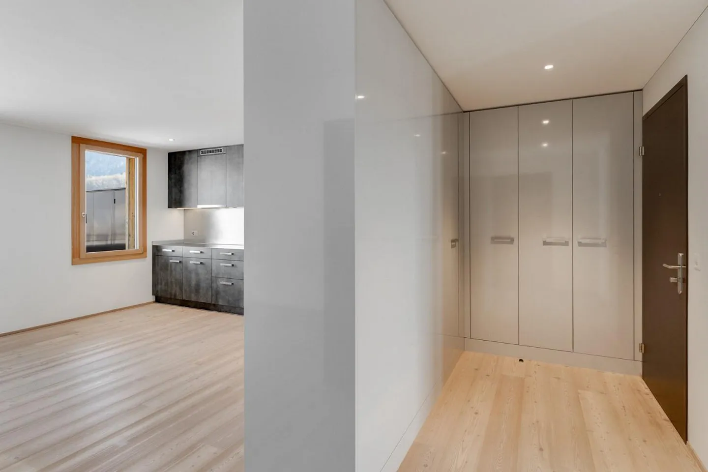 Moderne 3.5-Zimmerwohnung im Solarhaus II - Foto 2 di 7