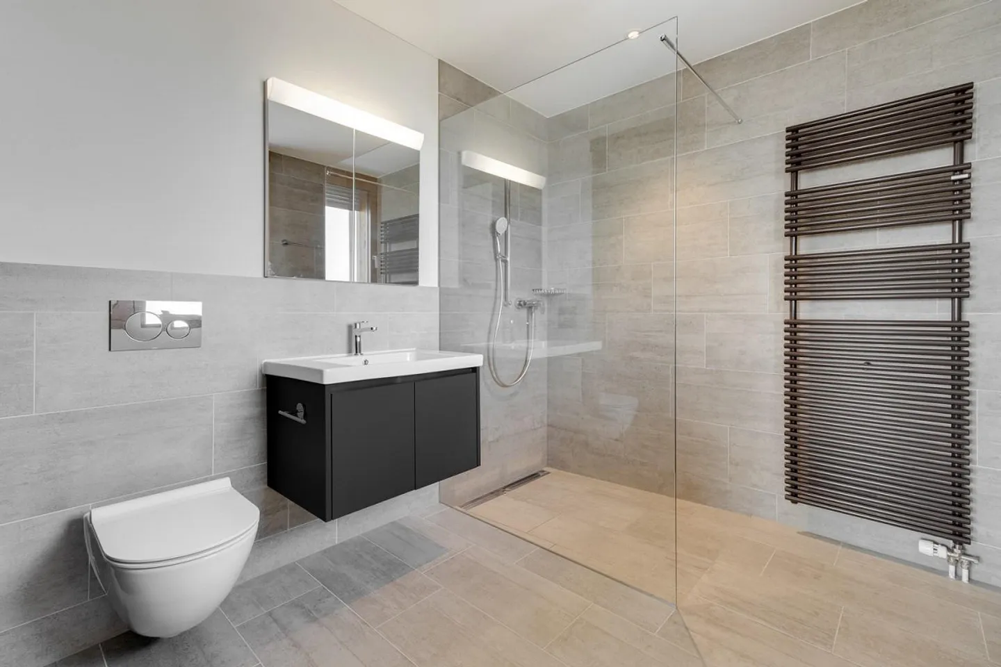 Moderne 3.5-Zimmerwohnung im Solarhaus II - Foto 4 di 7