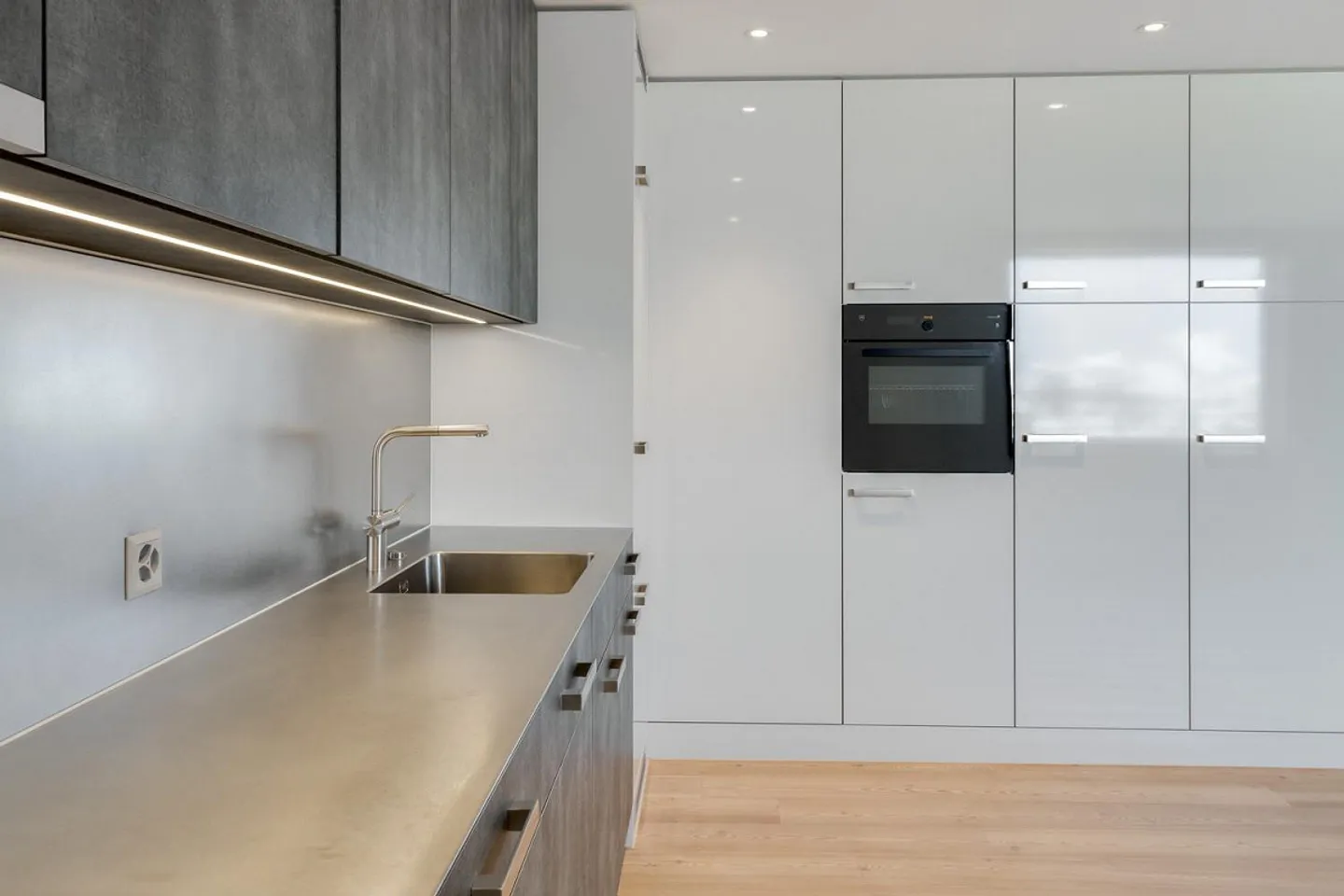 Moderne 3.5-Zimmerwohnung im Solarhaus II - Foto 1 di 7