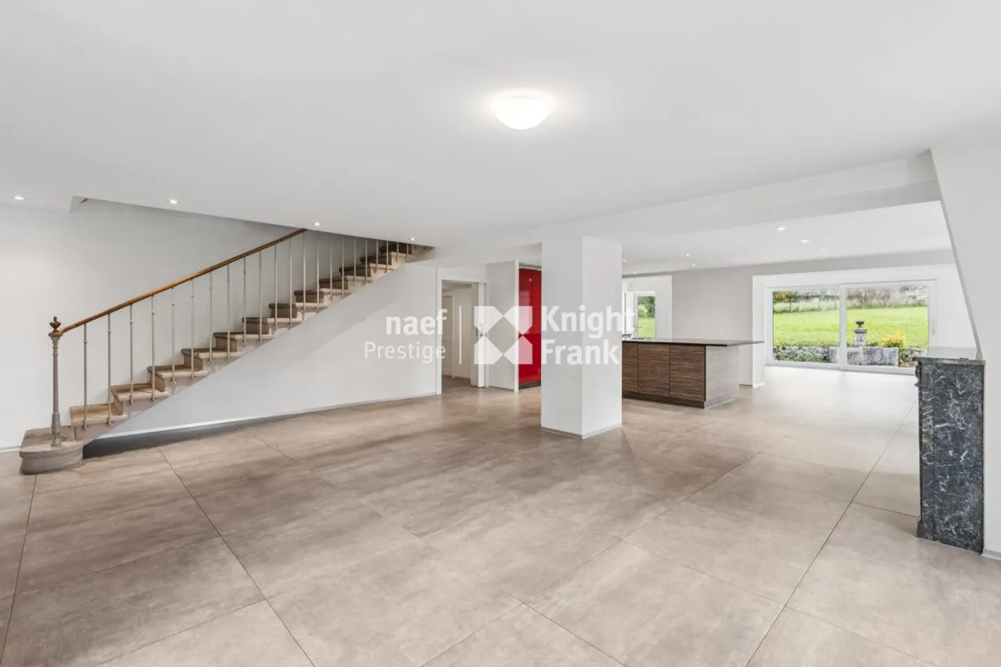 Splendida casa moderna di 8 stanze con un grande giardino a Colombier - Foto 7 di 12