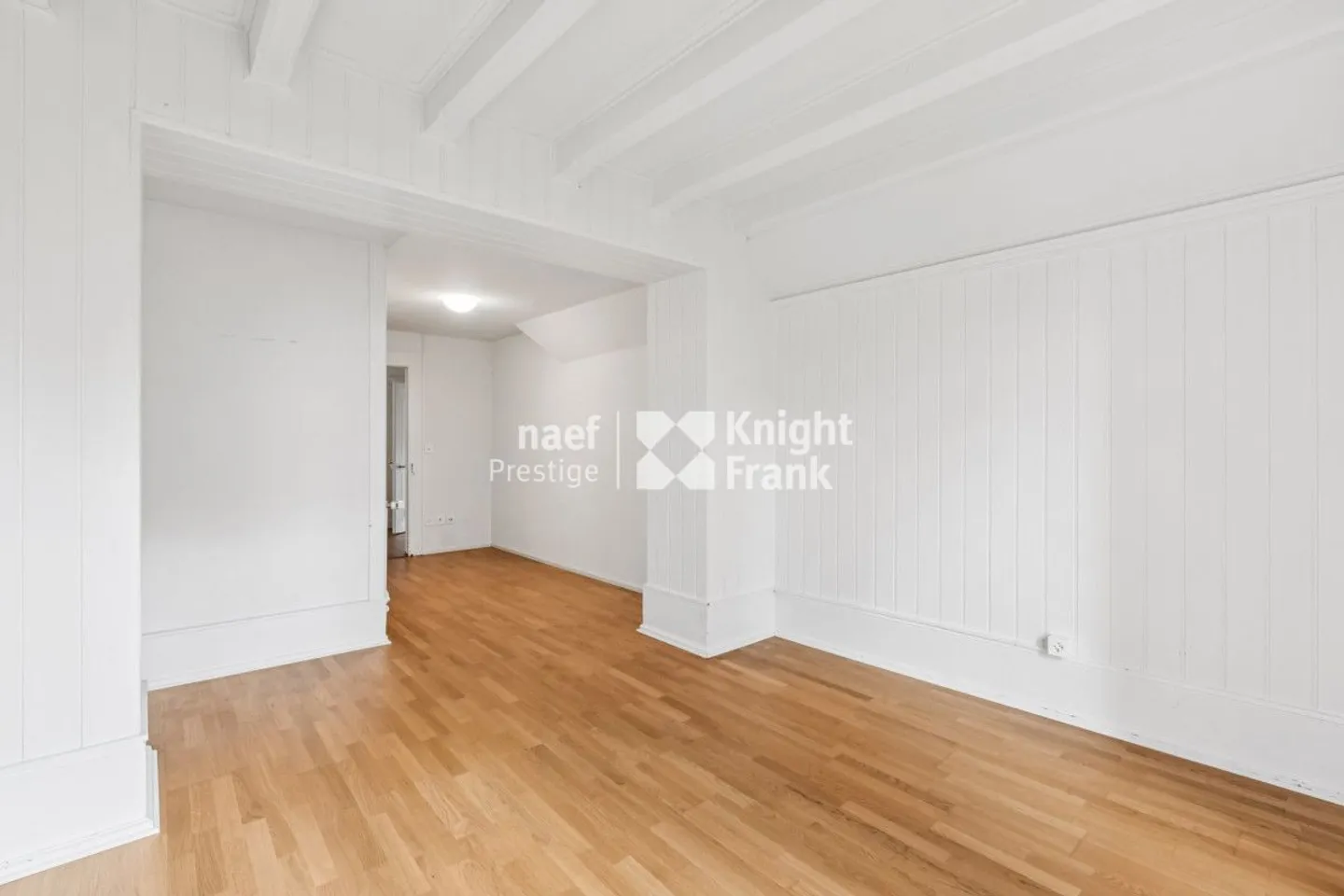 Splendida casa moderna di 8 stanze con un grande giardino a Colombier - Foto 9 di 12